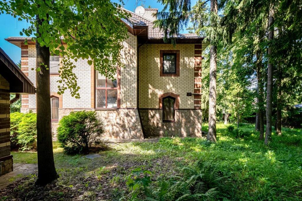 2-этажный коттедж 342 м² с отделкой