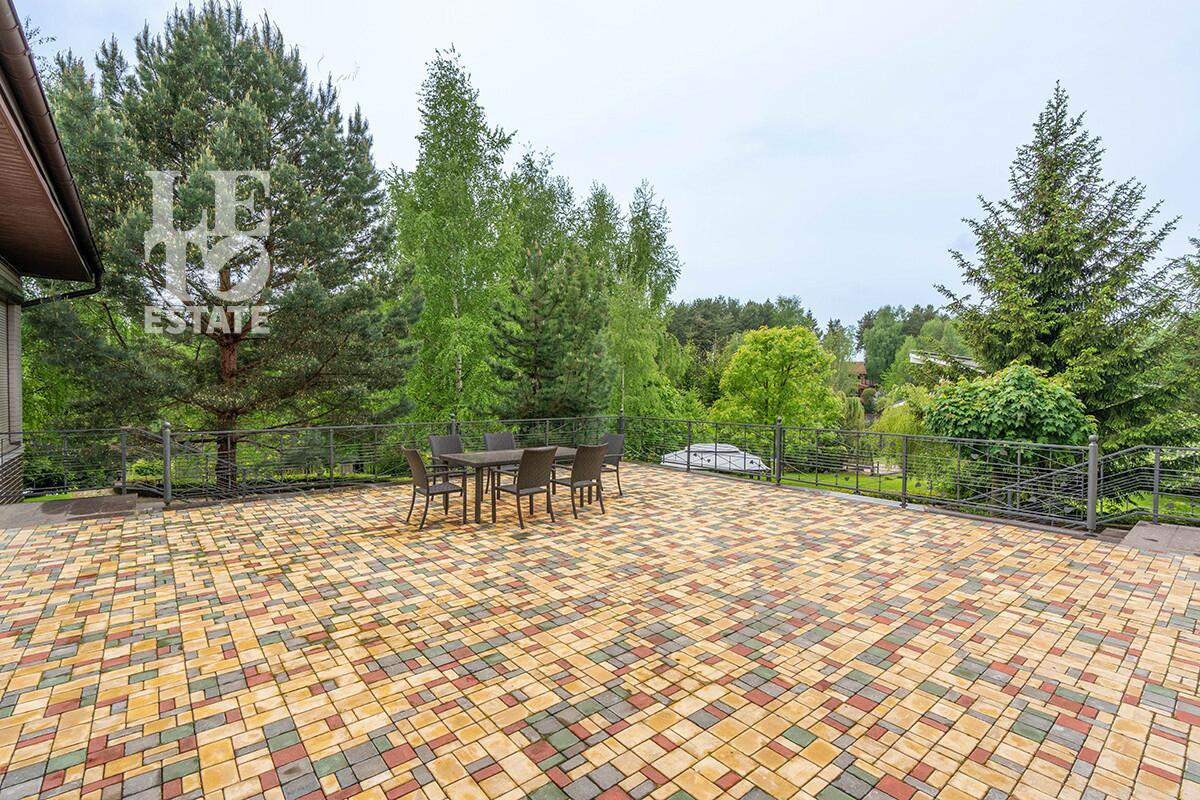 2-этажный коттедж 841 м² с отделкой