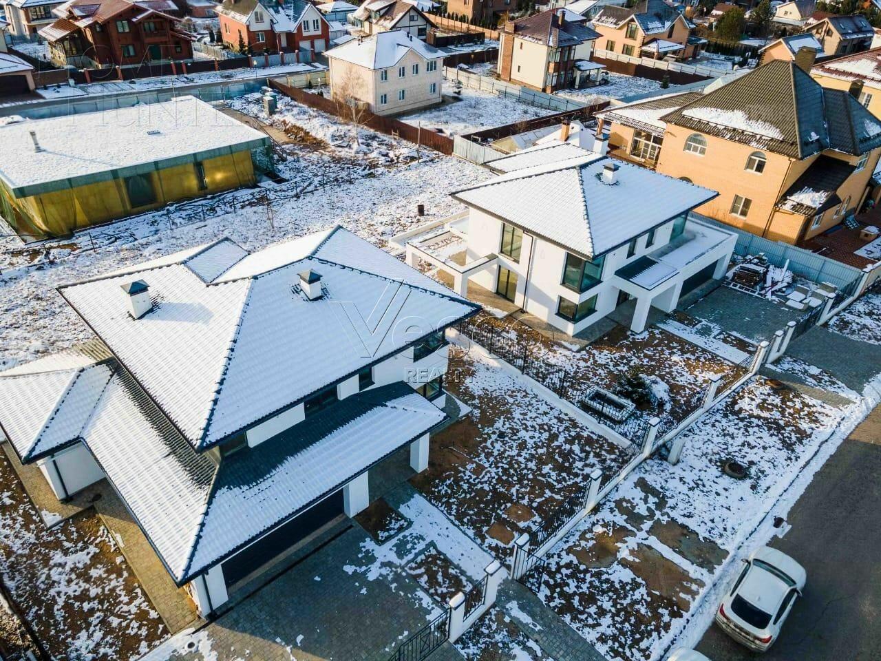 2-этажный коттедж 303 м² без отделки