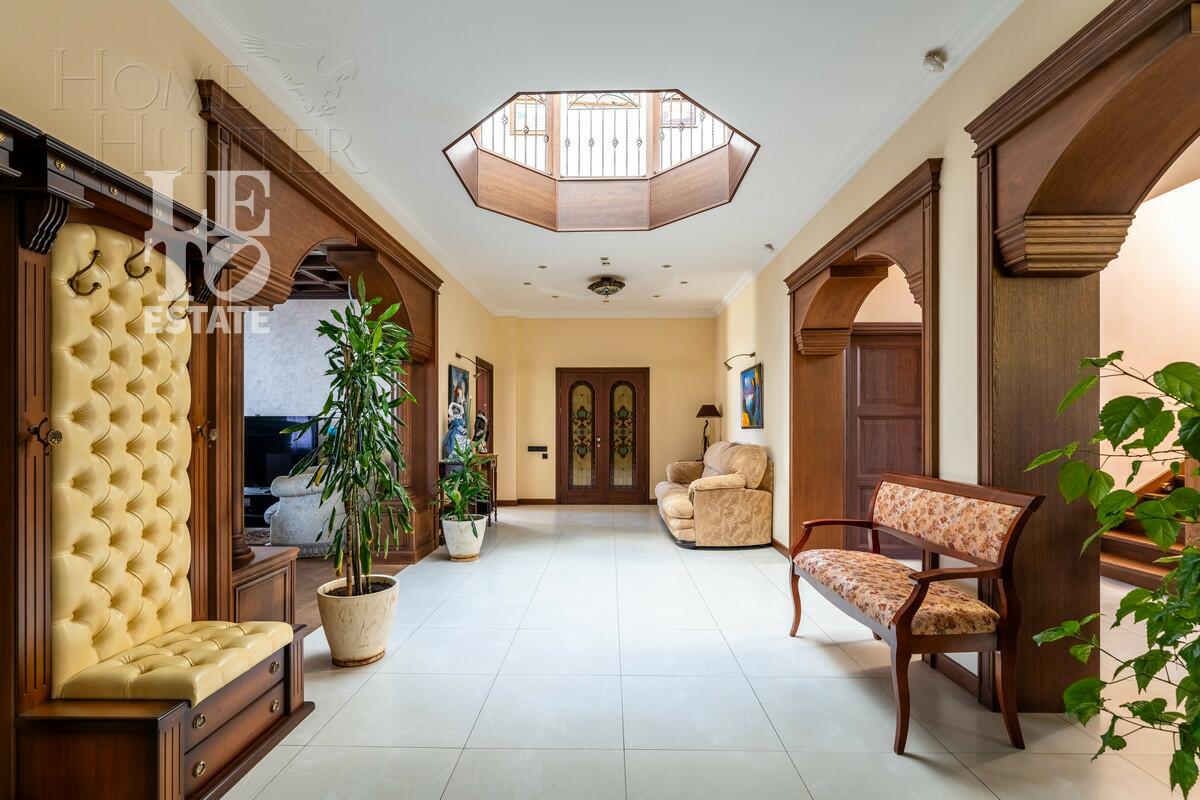 2-этажный коттедж 461.4 м² с отделкой