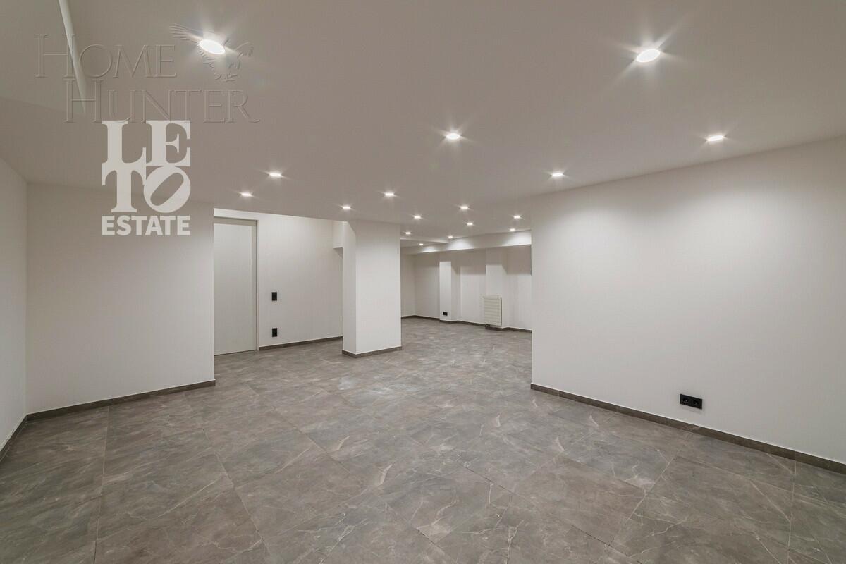 2-этажный коттедж 693 м² с отделкой