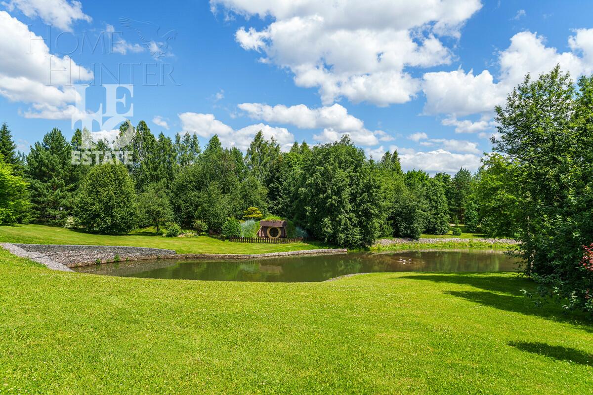 2-этажный коттедж 1 000 м² с отделкой