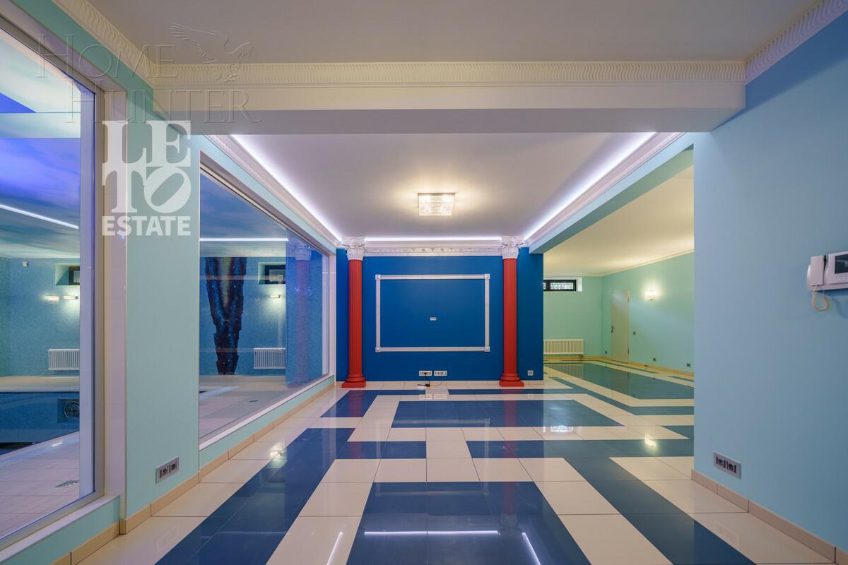 2-этажный коттедж 745 м² с отделкой