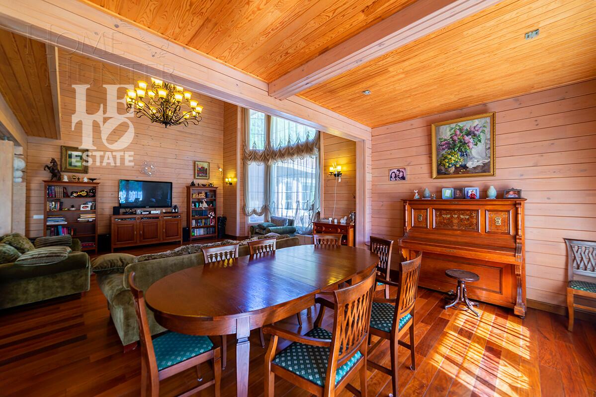 2-этажный коттедж 350 м² с отделкой