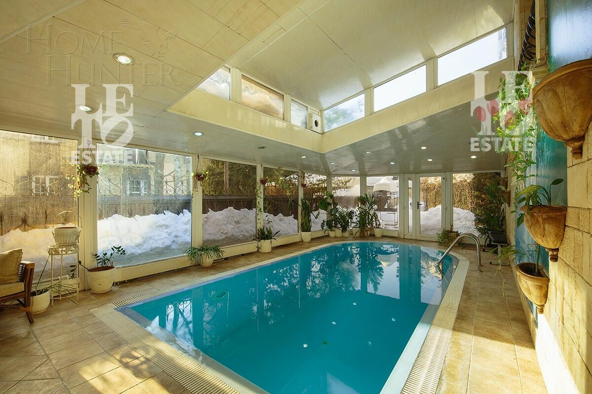 3-этажный коттедж 520 м² с отделкой