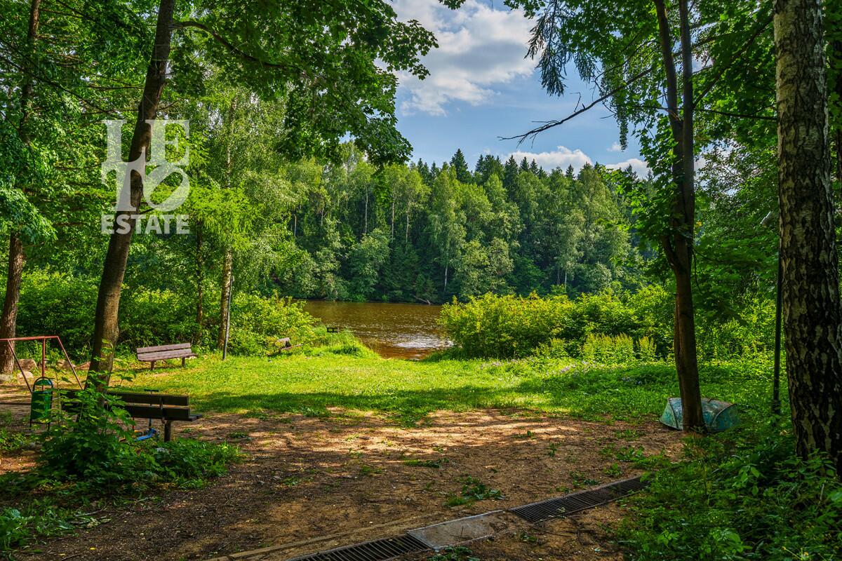 Участок 75 сот. в охраняемом поселке