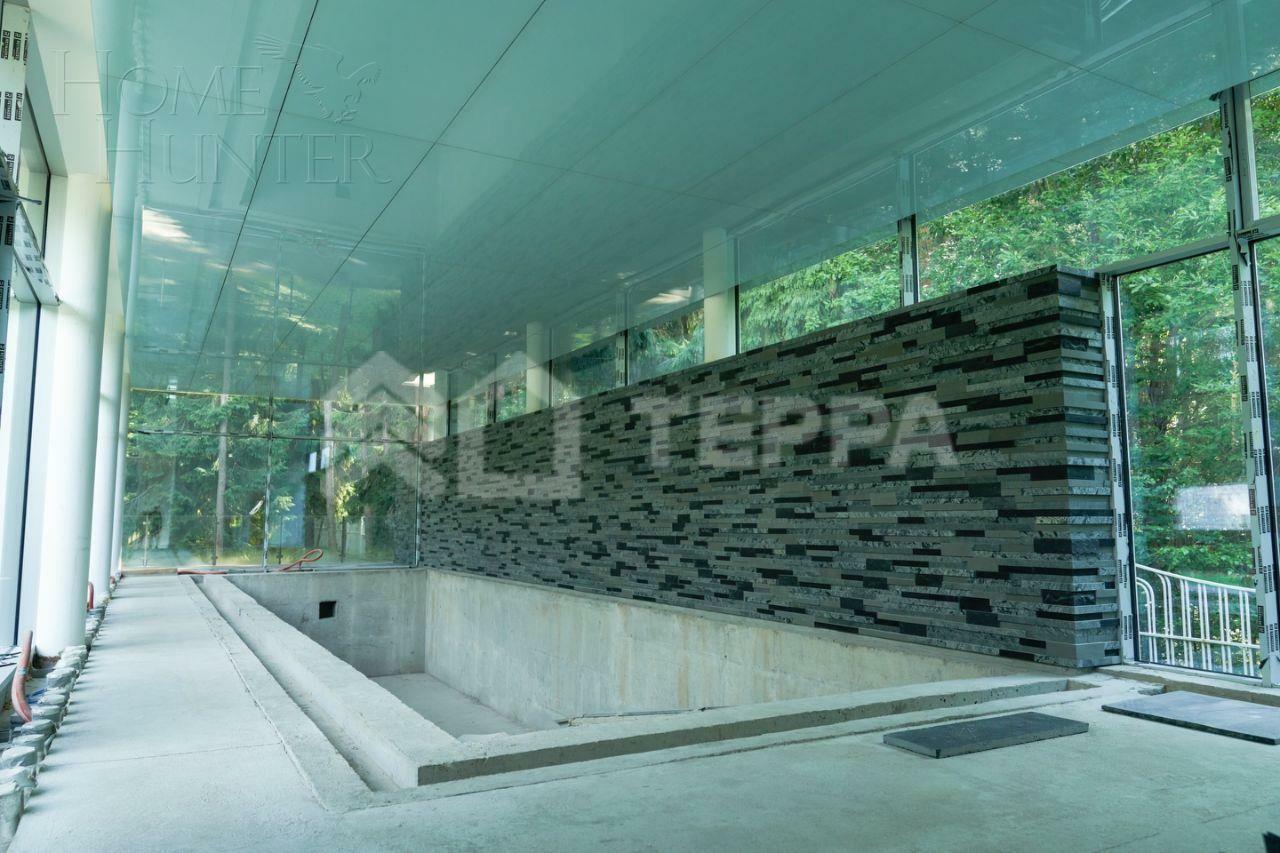 3-этажный коттедж 1 546 м² без отделки