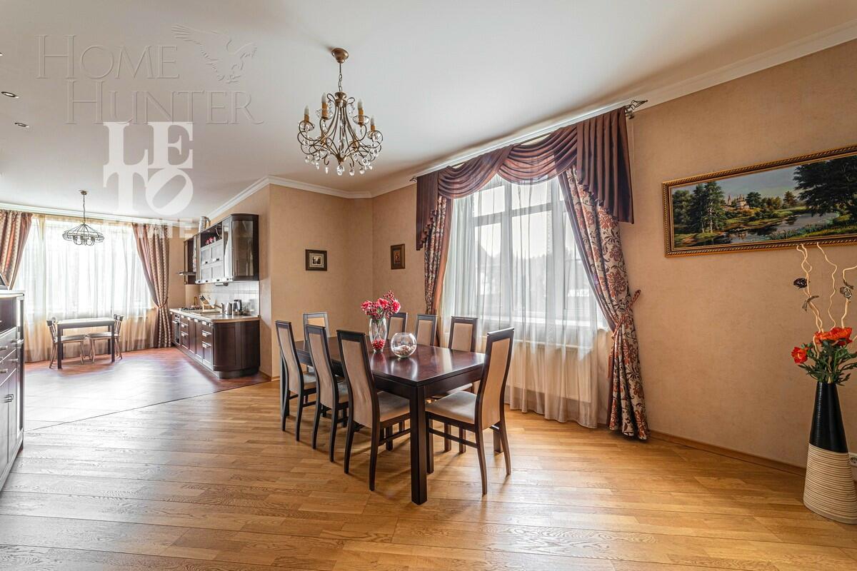 2-этажный коттедж 368.5 м² с отделкой