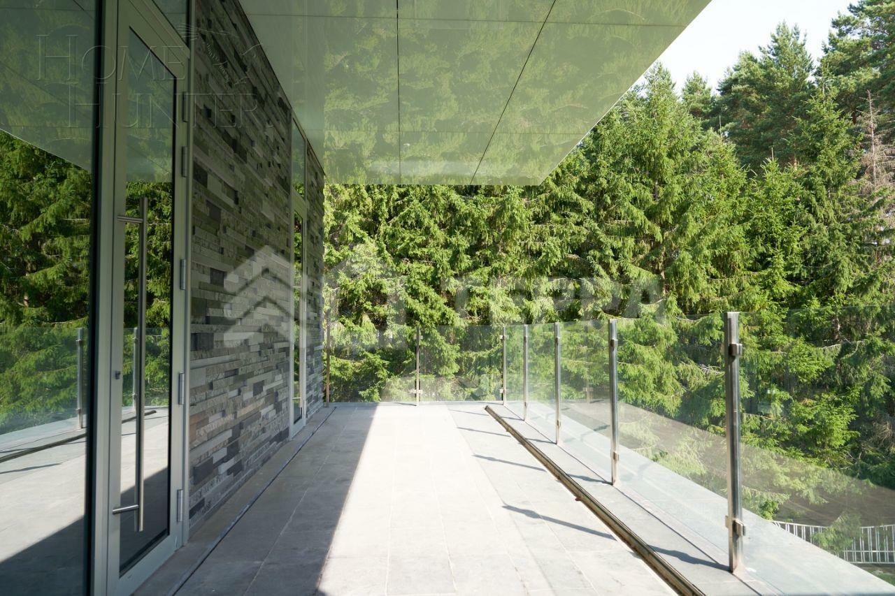 3-этажный коттедж 1 546 м² без отделки