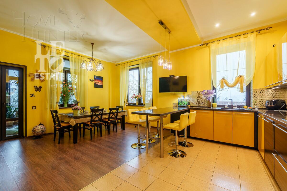 2-этажный коттедж 500 м² с отделкой