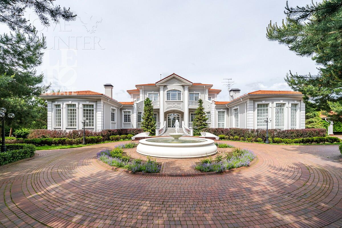 2-этажный коттедж 1 500 м² с отделкой