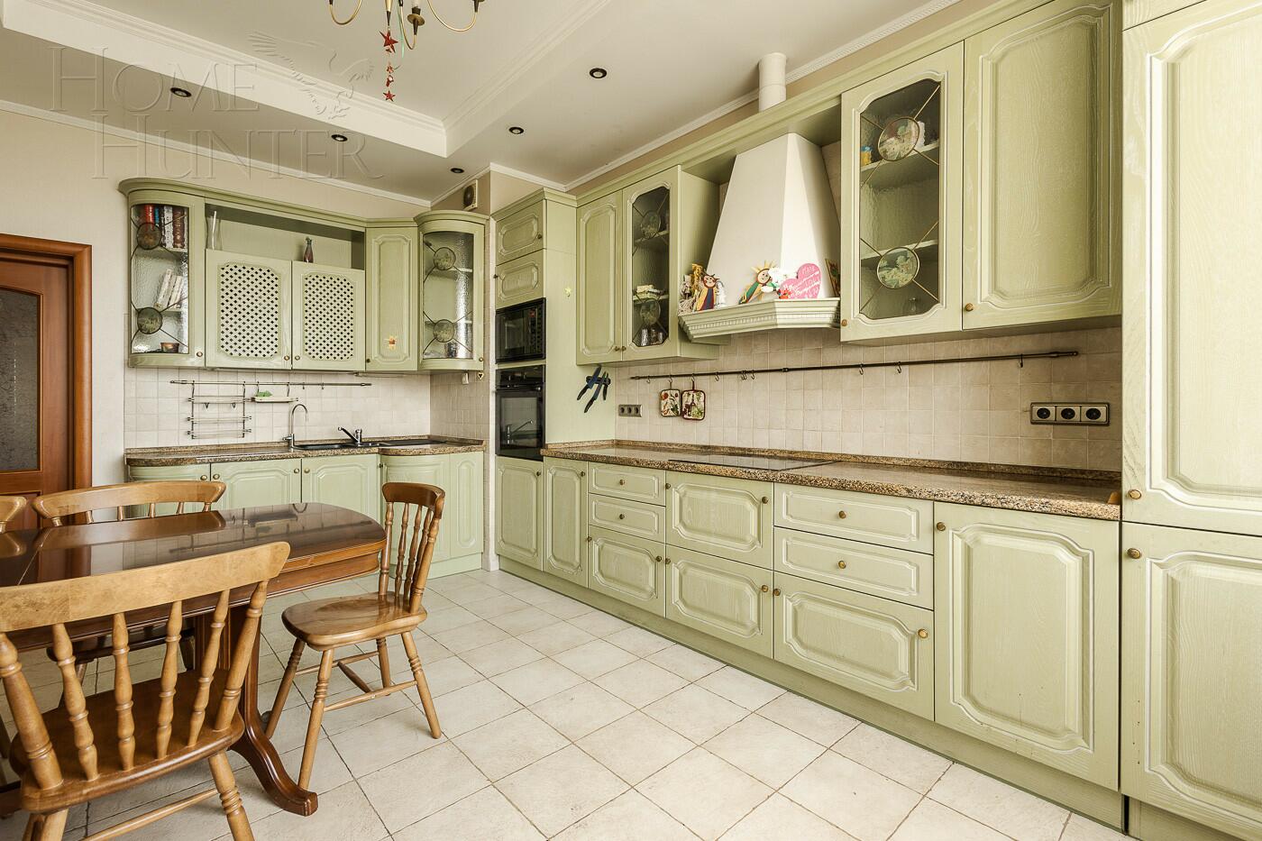 4-КОМН. КВАРТИРА С ОТДЕЛКОЙ 199 М² НА 4 ЭТАЖЕ