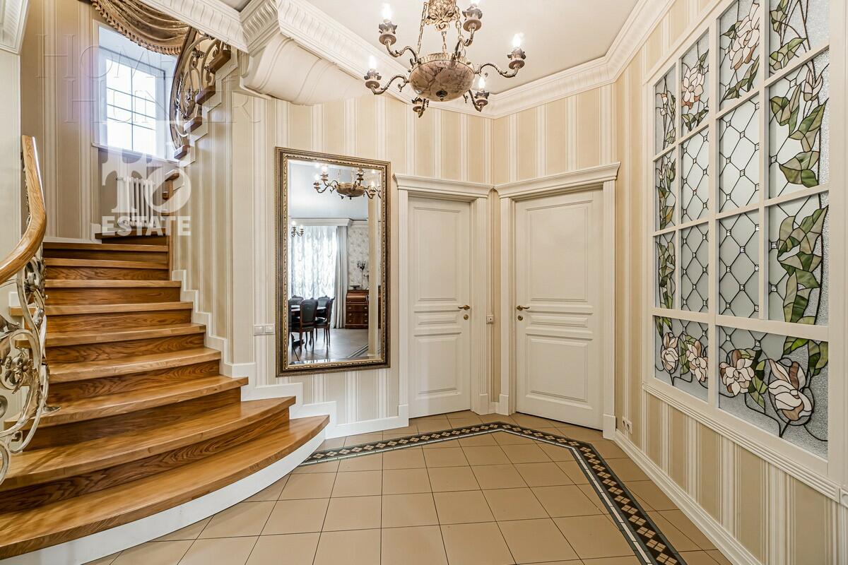 2-этажный коттедж 526 м² с отделкой