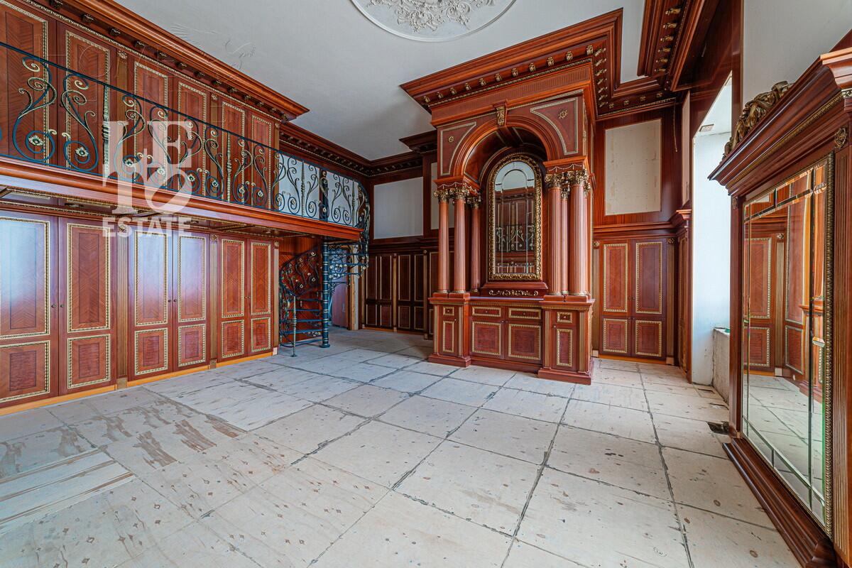 3-этажный коттедж 4 000 м² с отделкой