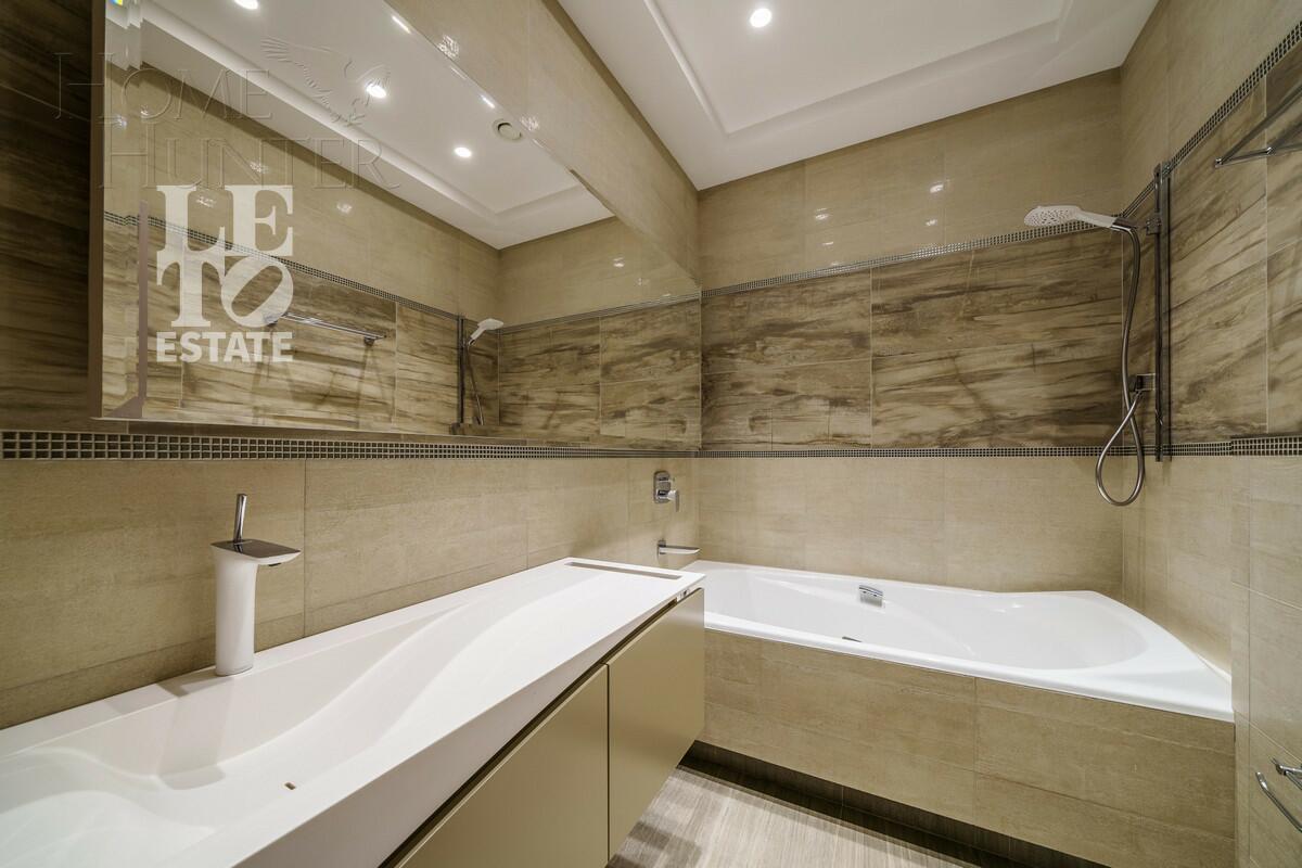 2-этажный коттедж 699 м² с отделкой