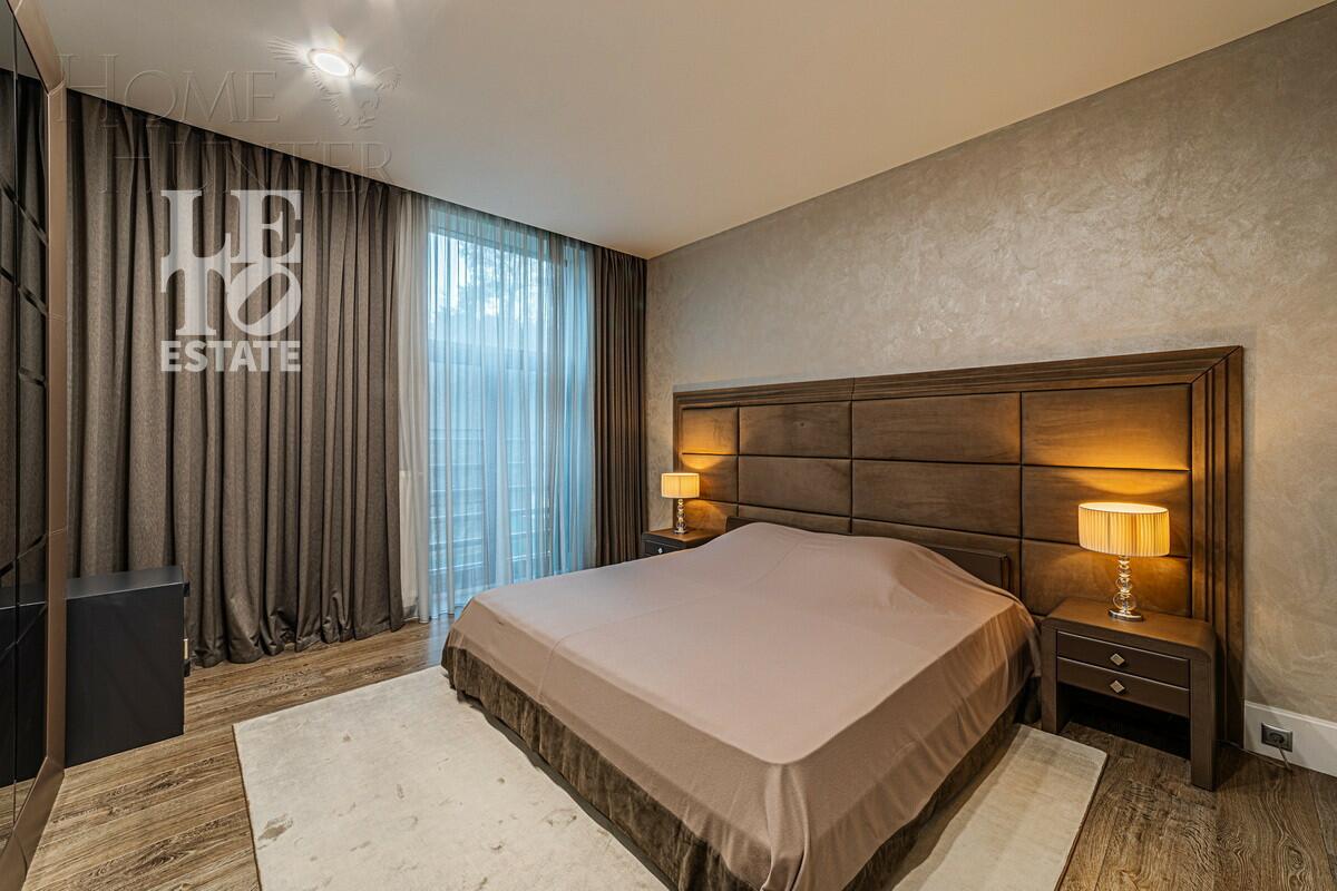 3-КОМН. КВАРТИРА С ОТДЕЛКОЙ 220 М² НА 2 ЭТАЖЕ