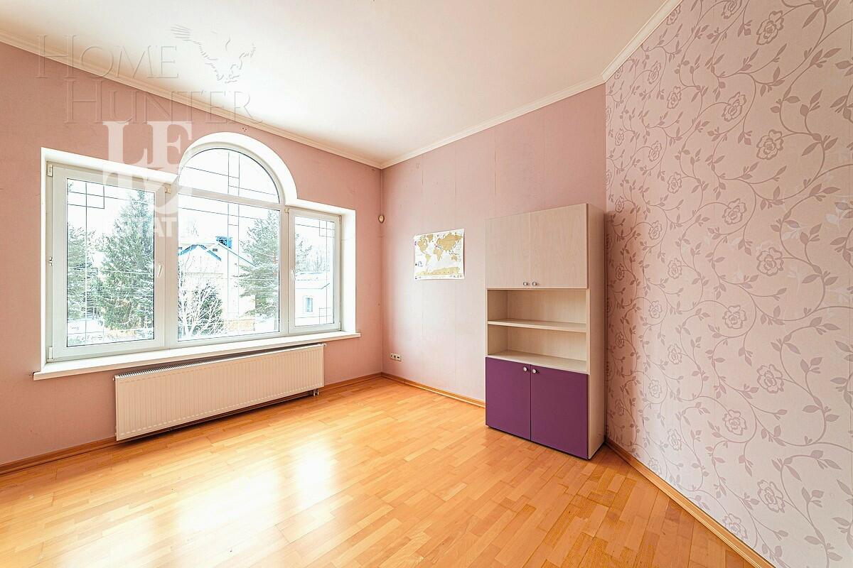 3-этажный коттедж 742 м² с отделкой