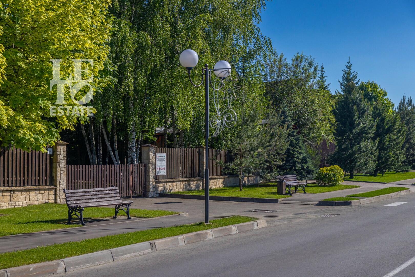 2-этажный коттедж 1 700 м² с отделкой