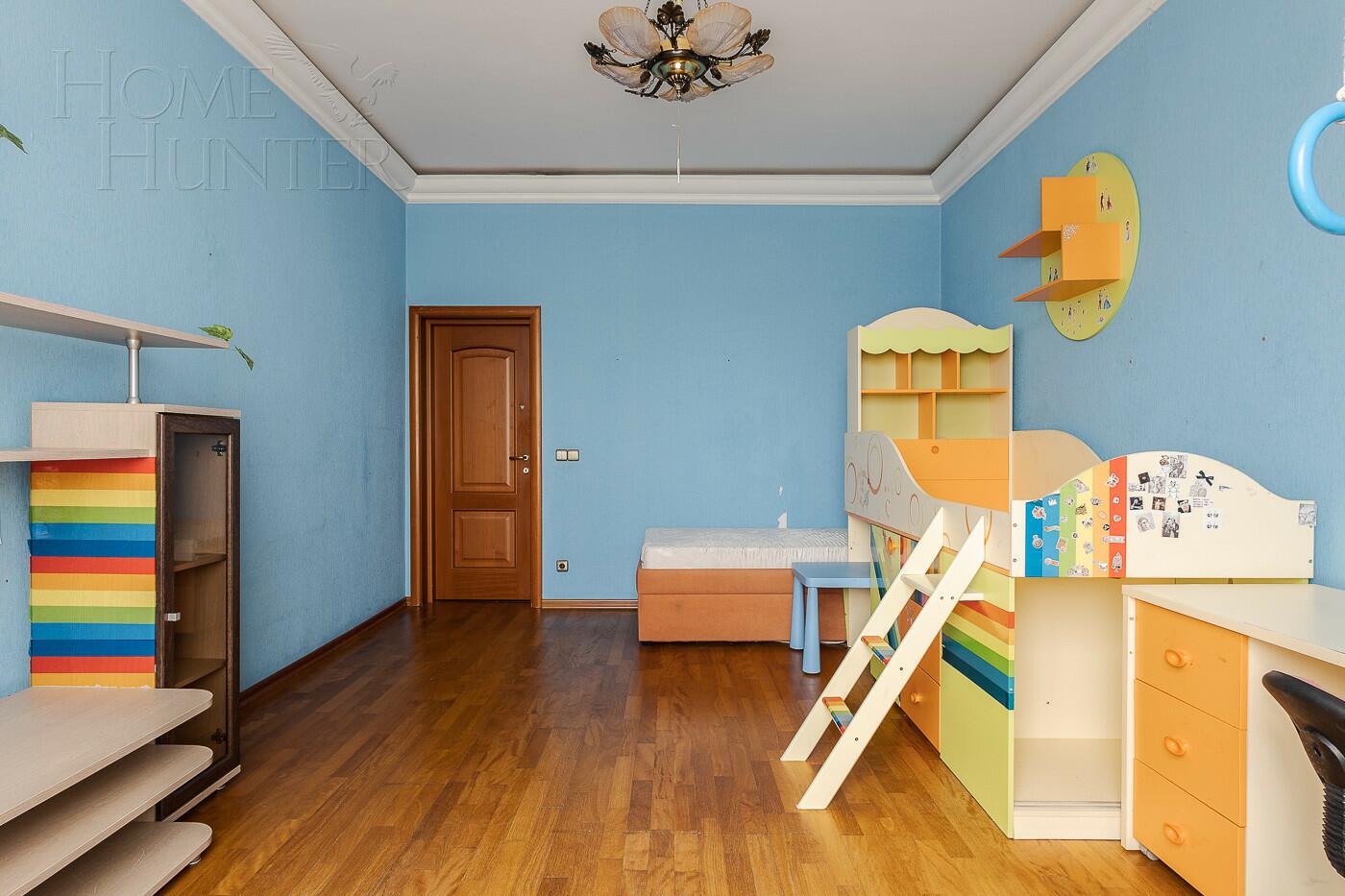 4-КОМН. КВАРТИРА С ОТДЕЛКОЙ 199 М² НА 4 ЭТАЖЕ