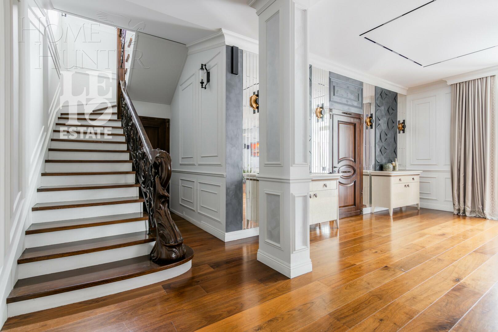 2-этажный коттедж 810 м² с отделкой