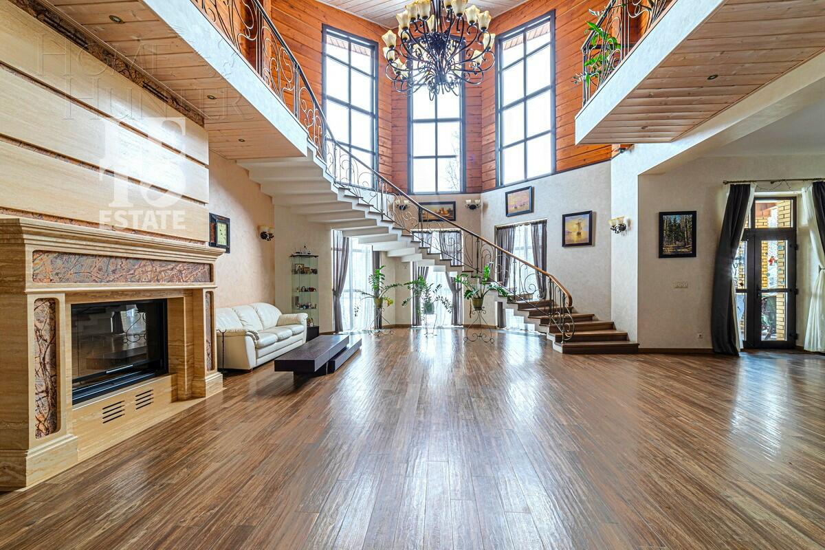 2-этажный коттедж 800 м² с отделкой