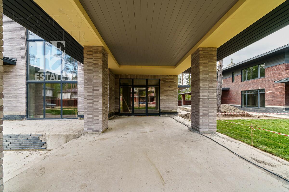 2-этажный коттедж 460 м² без отделки