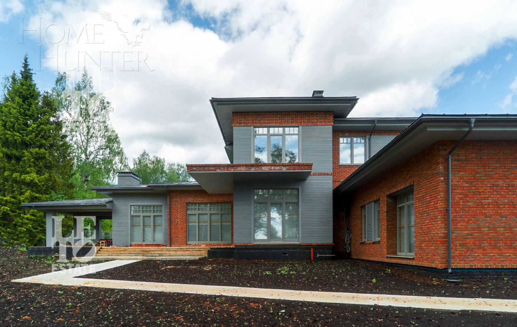 2-этажный коттедж 539.3 м² без отделки