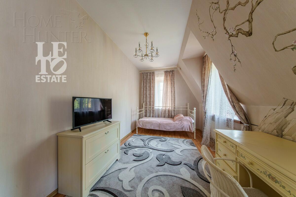 3-этажный коттедж 475 м² с отделкой