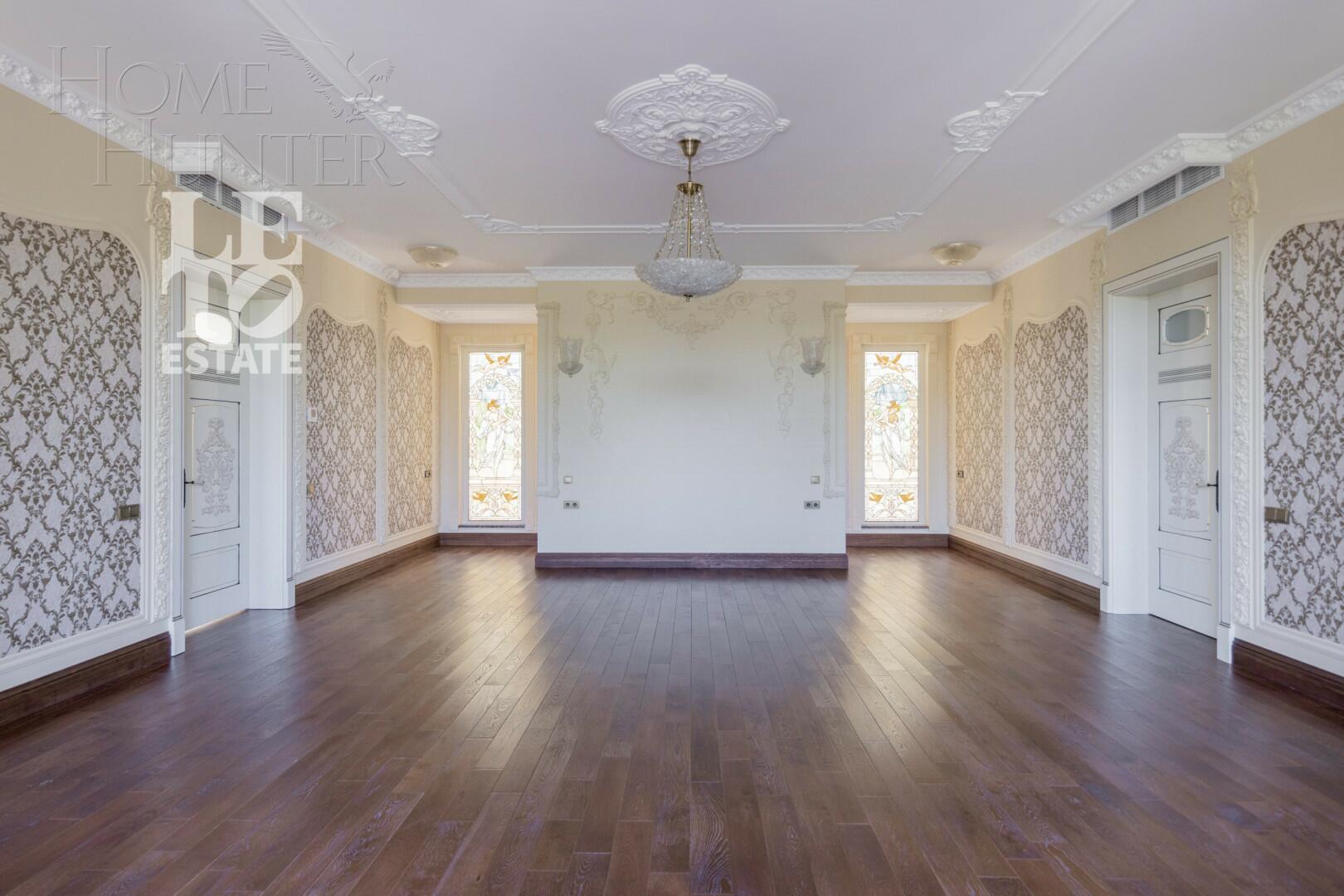 2-этажный коттедж 1 700 м² с отделкой