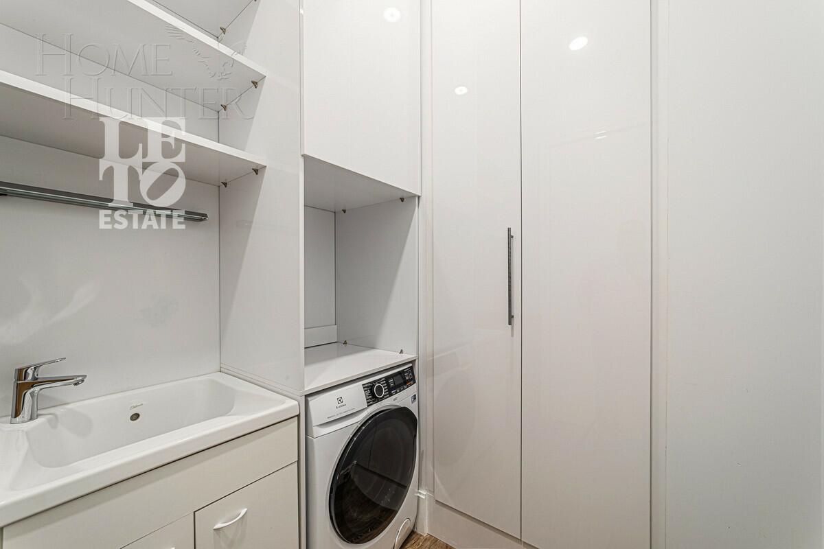 3-КОМН. КВАРТИРА С ОТДЕЛКОЙ 220 М² НА 2 ЭТАЖЕ