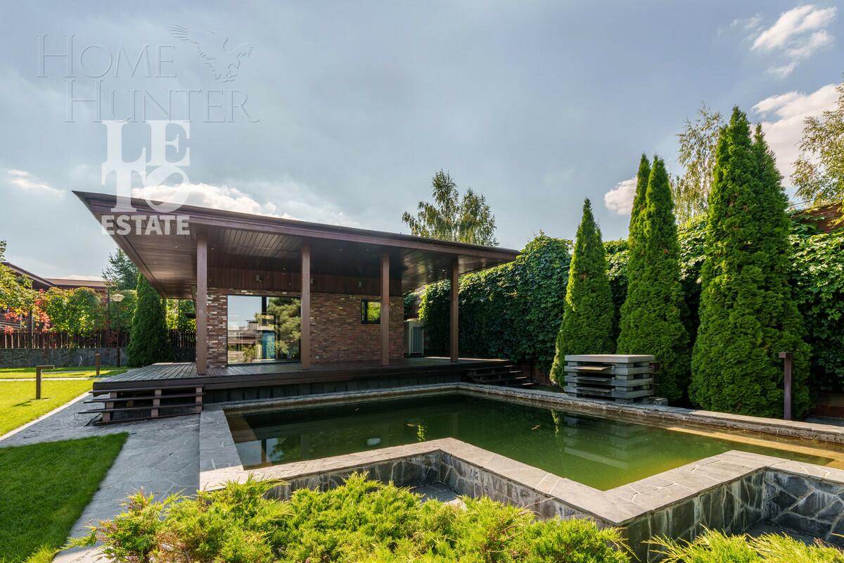 2-этажный коттедж 745 м² с отделкой