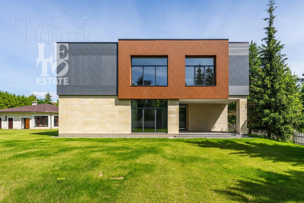 2-этажный коттедж 747 м² с отделкой