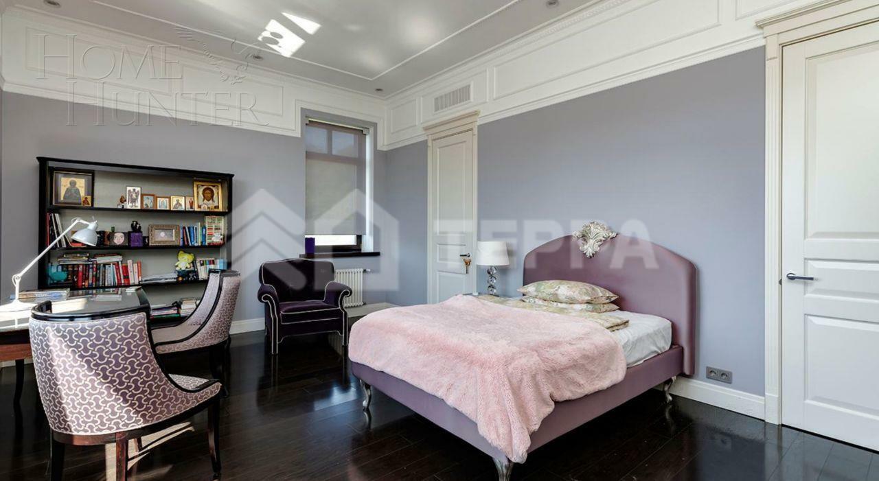 3-этажный коттедж 1 185 м² с отделкой