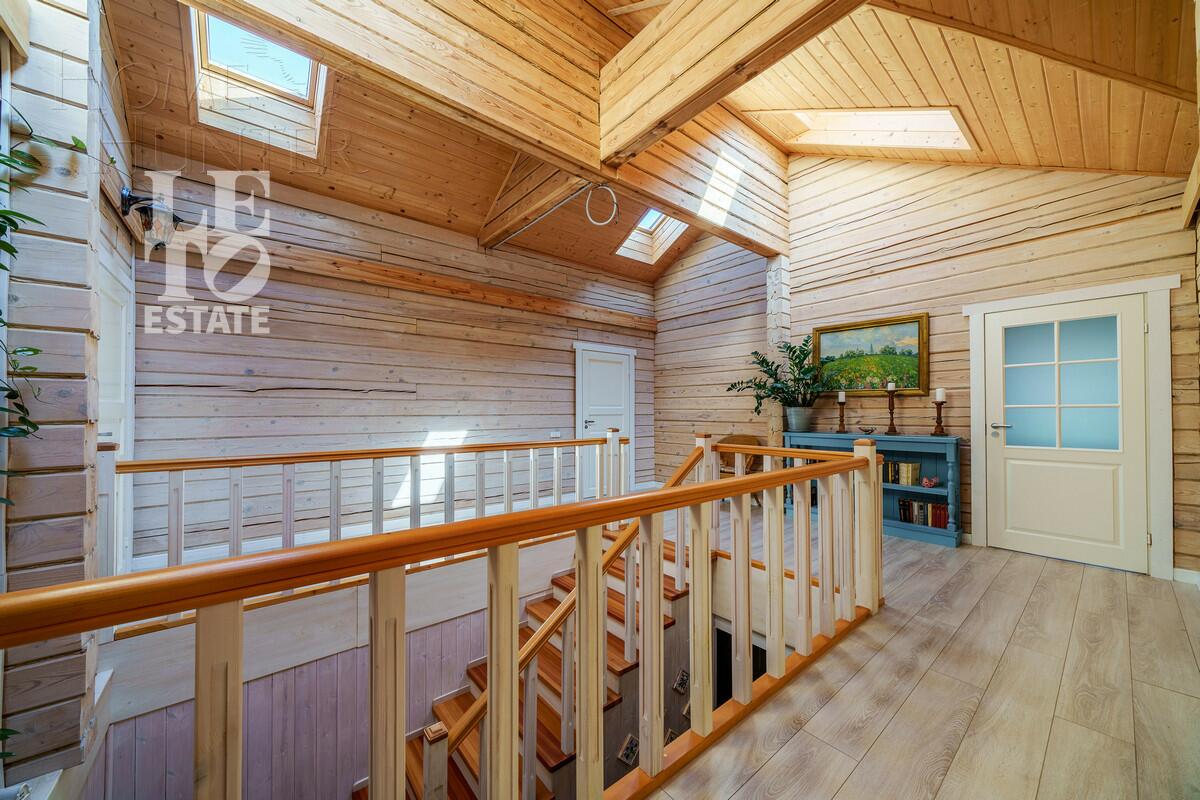 2-этажный коттедж 455 м² с отделкой