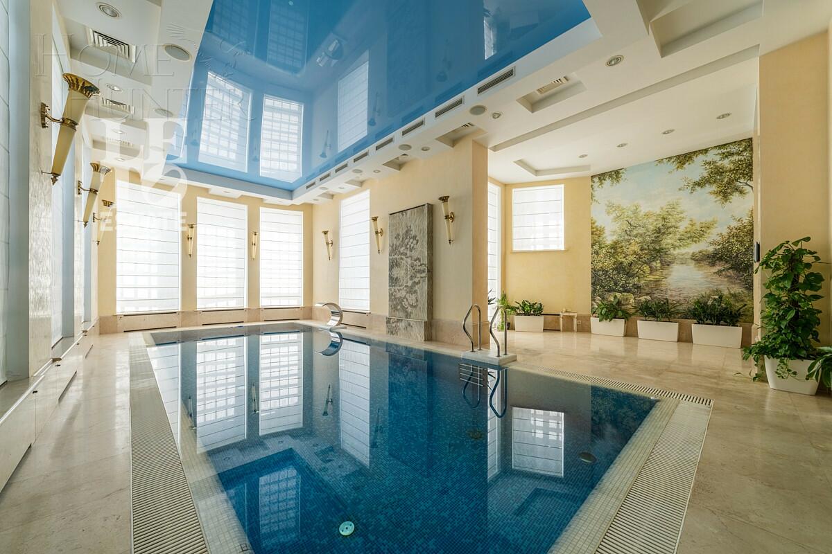 2-этажный коттедж 1 500 м² с отделкой