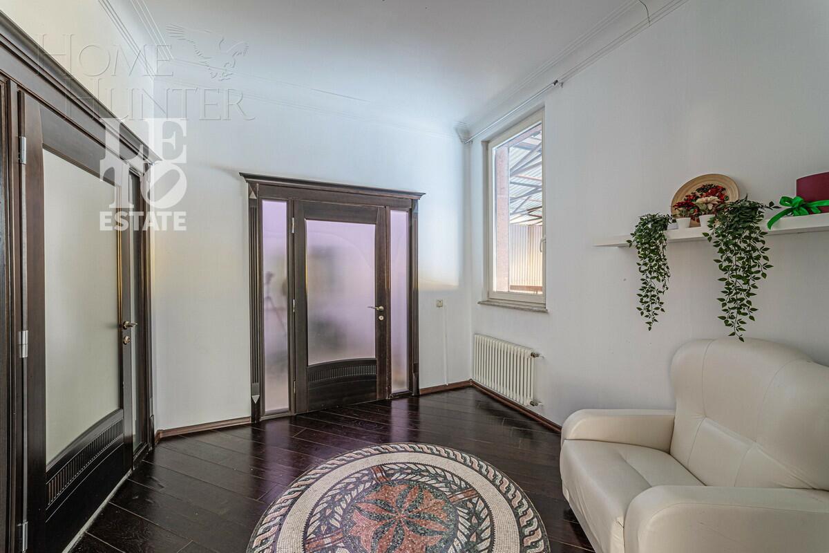 2-этажный коттедж 600 м² с отделкой