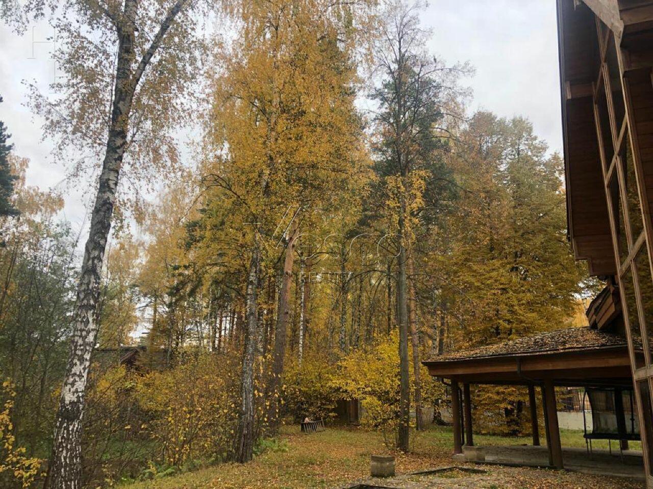 2-этажный коттедж 550 м² без отделки