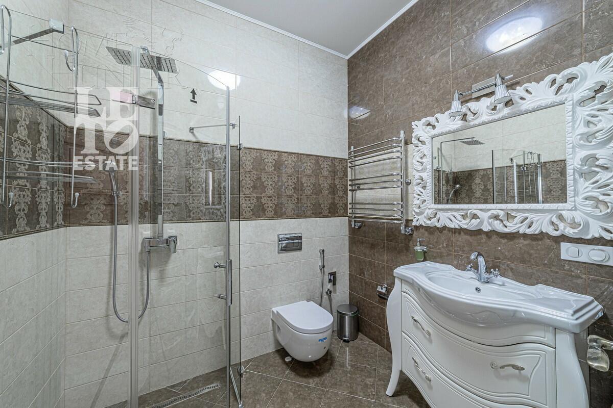 2-этажный коттедж 1 150 м² с отделкой