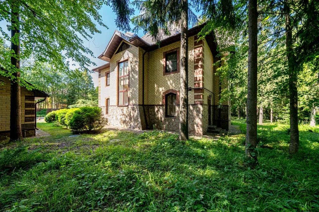 2-этажный коттедж 342 м² с отделкой