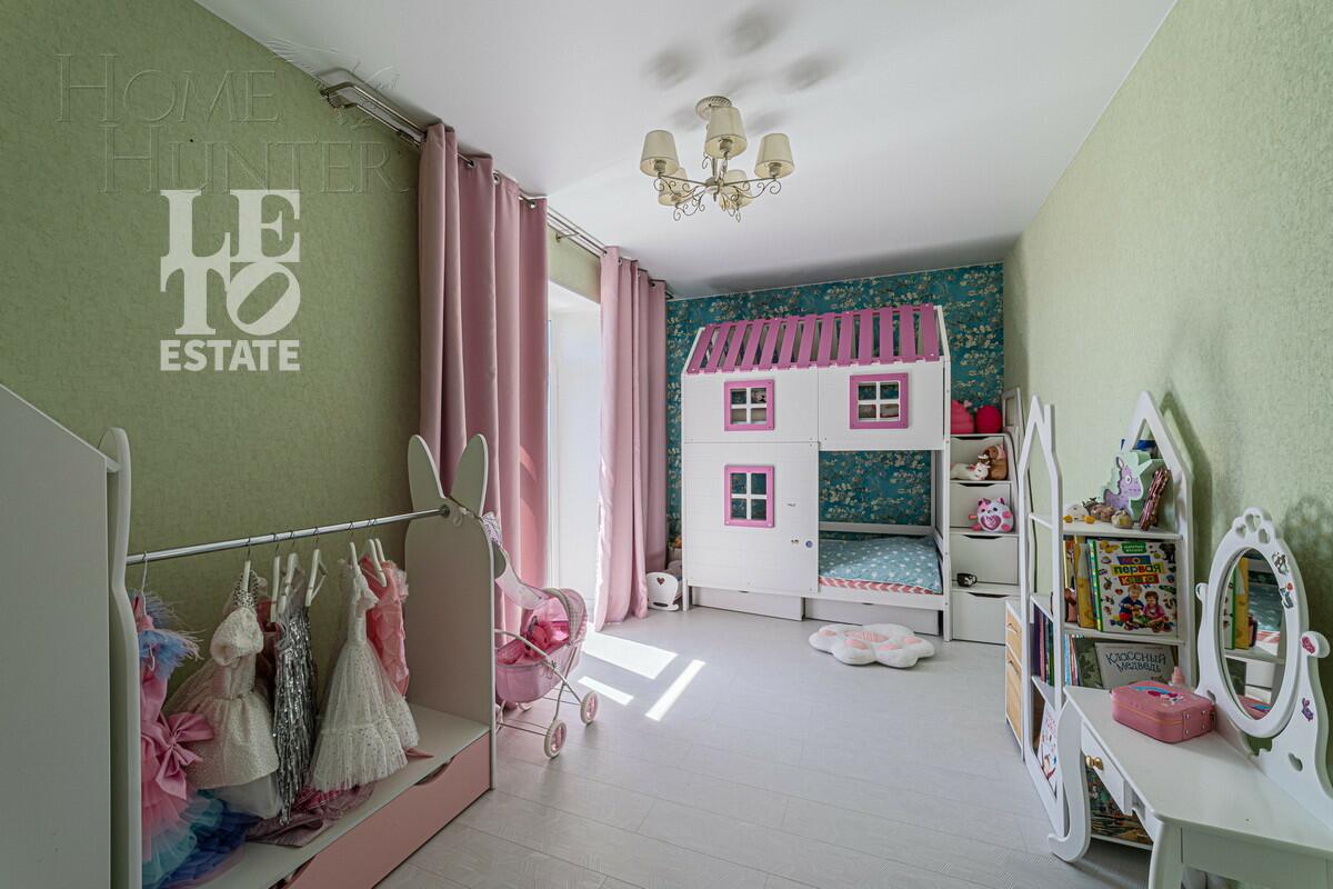 2-этажный коттедж 702.5 м² с отделкой