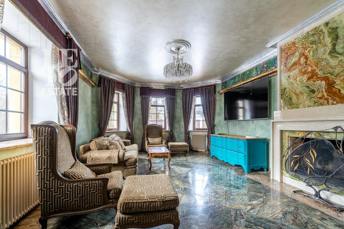 3-этажный коттедж 1 322 м² с отделкой