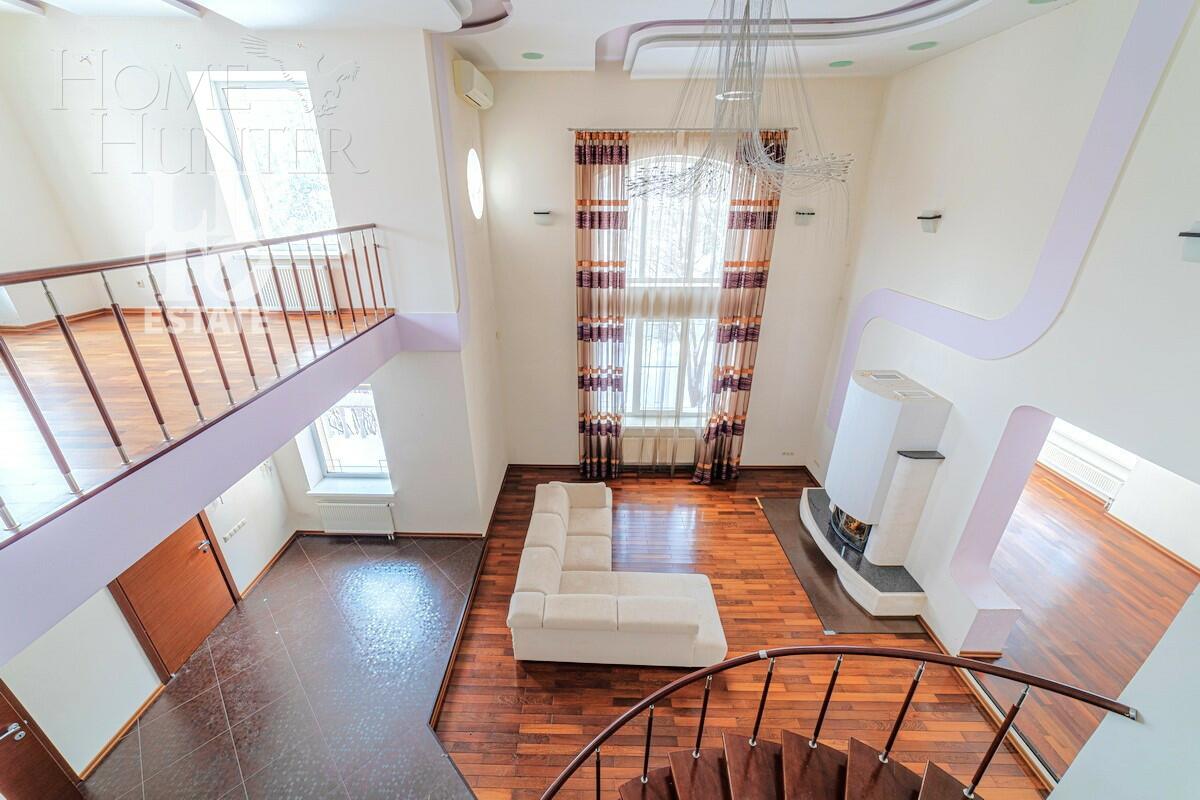 3-этажный коттедж 742 м² с отделкой