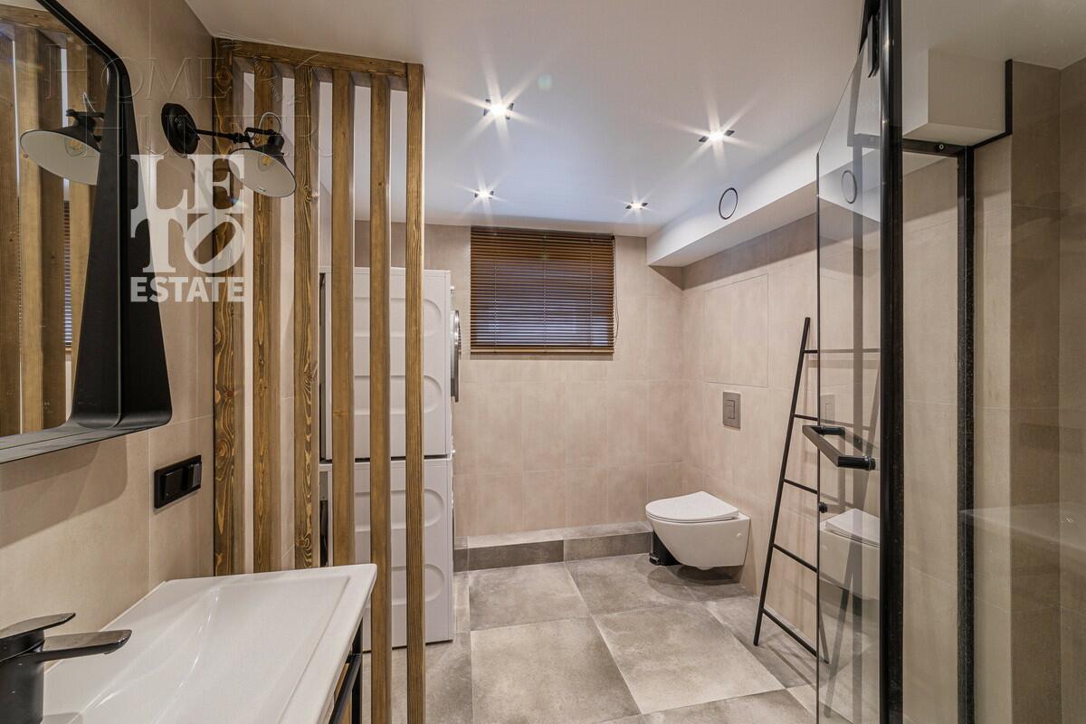 2-этажный коттедж 650 м² с отделкой