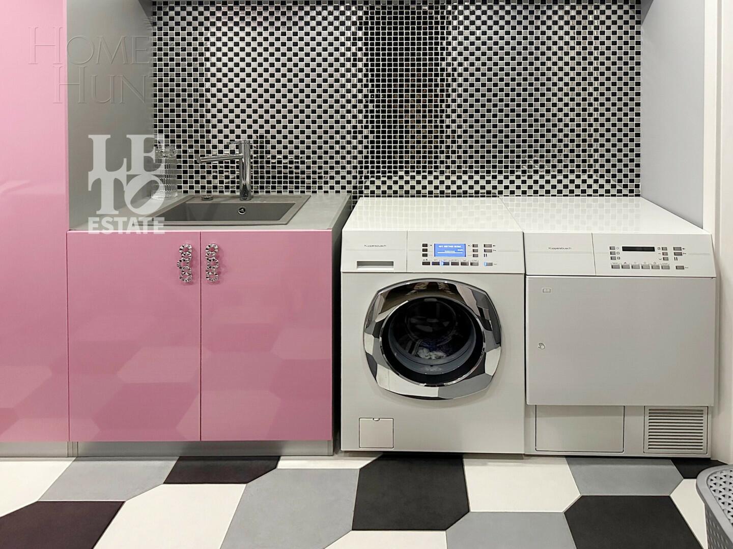 3-этажный таунхаус 293 м² с отделкой