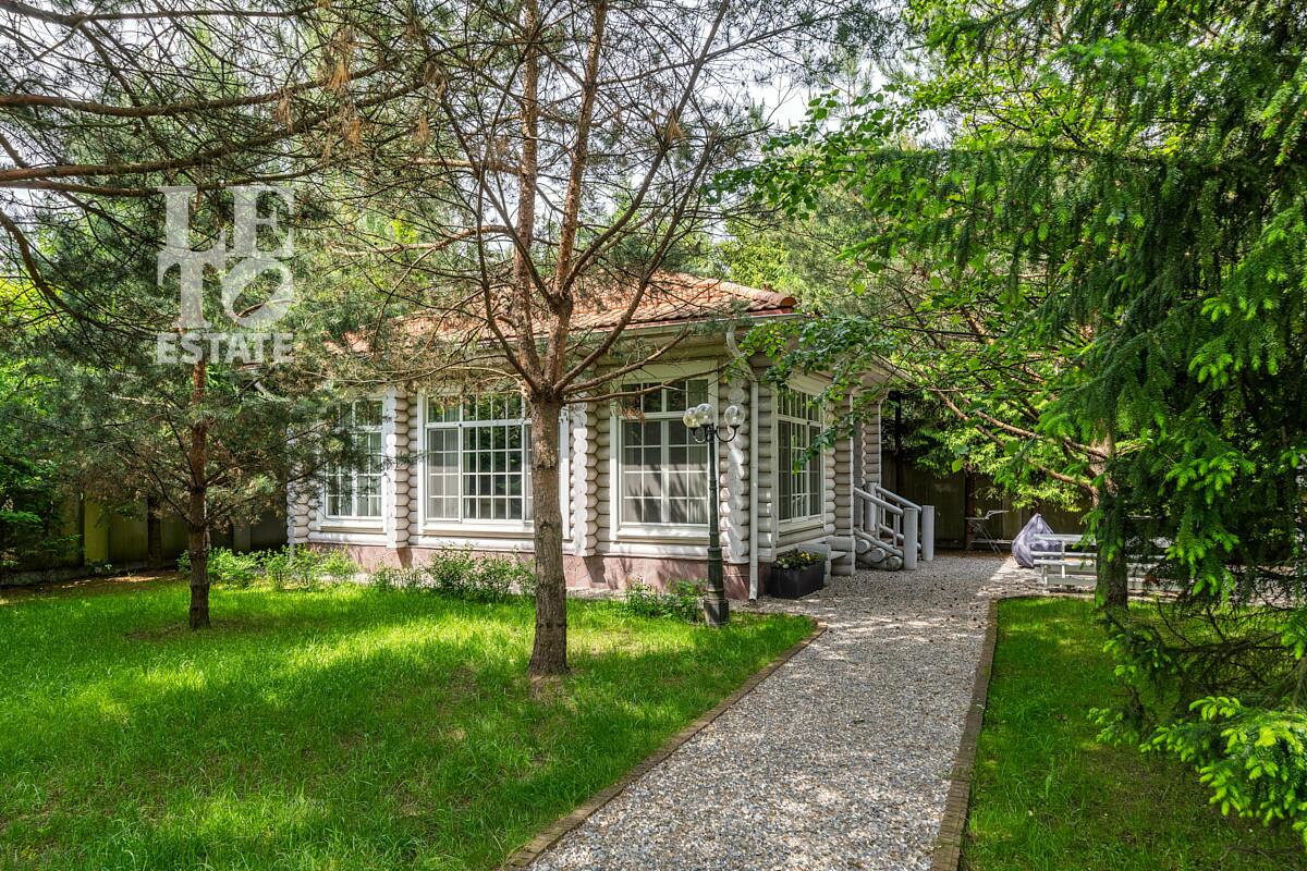 2-этажный коттедж 1 500 м² с отделкой