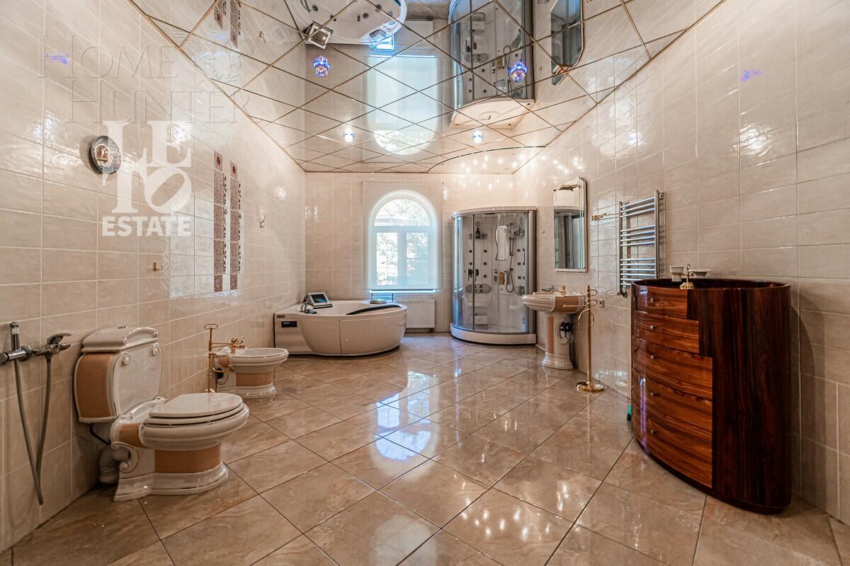 2-этажный коттедж 699.6 м² с отделкой