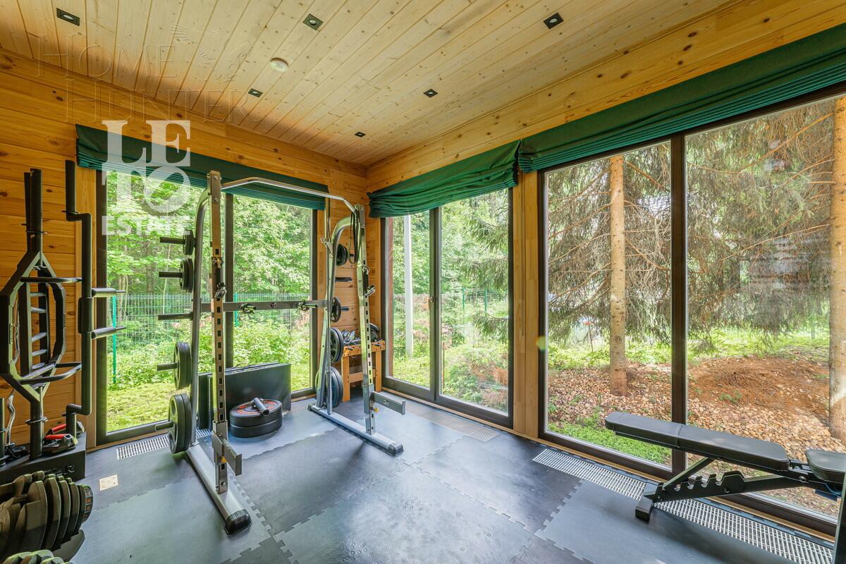 2-этажный коттедж 360 м² с отделкой