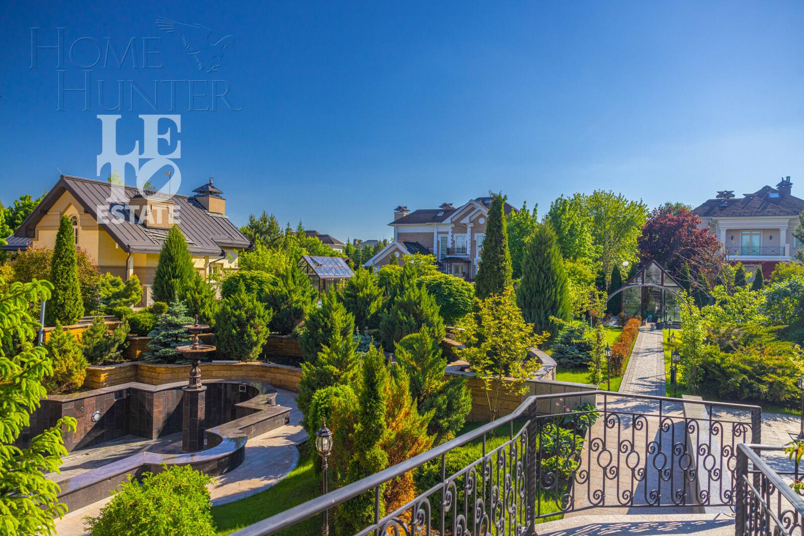 2-этажный коттедж 1 700 м² с отделкой