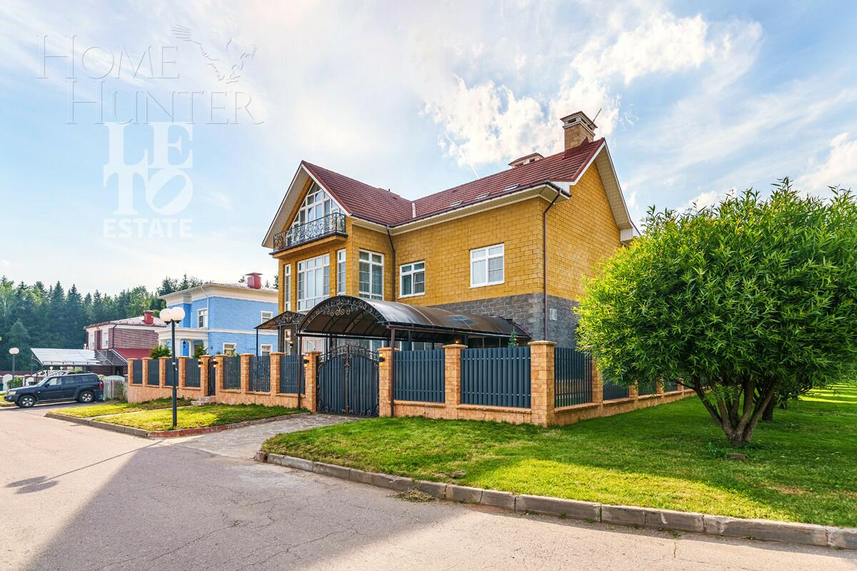 3-этажный коттедж 500 м² с отделкой