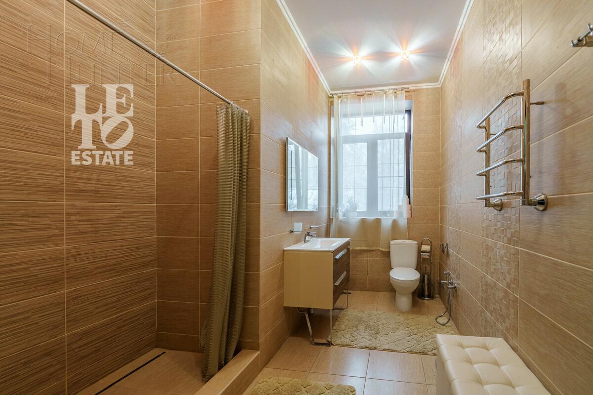 2-этажный коттедж 500 м² с отделкой